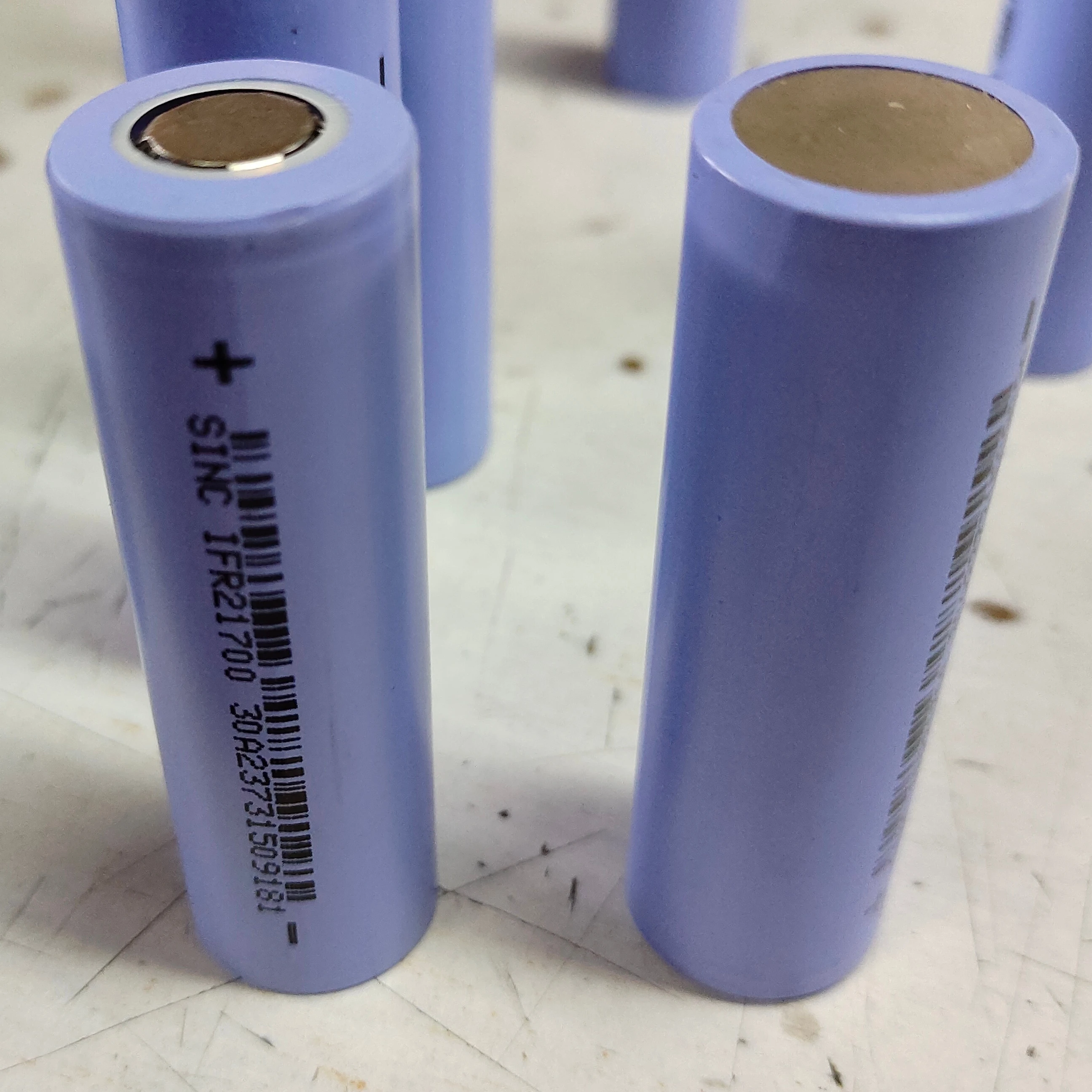 Ifr lfp lifepo4 21700 3.2v 3000mah 3C cylinder lithium battery cells for energy storage,for power bank,for ev electric vehicle