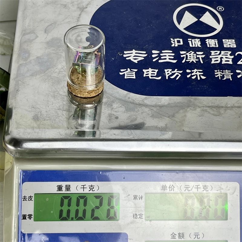 Wholesale Small Gemstone Little Jars Metal Ore Specimen Bottle Crystals Bismuth Glass Bottle For Gift