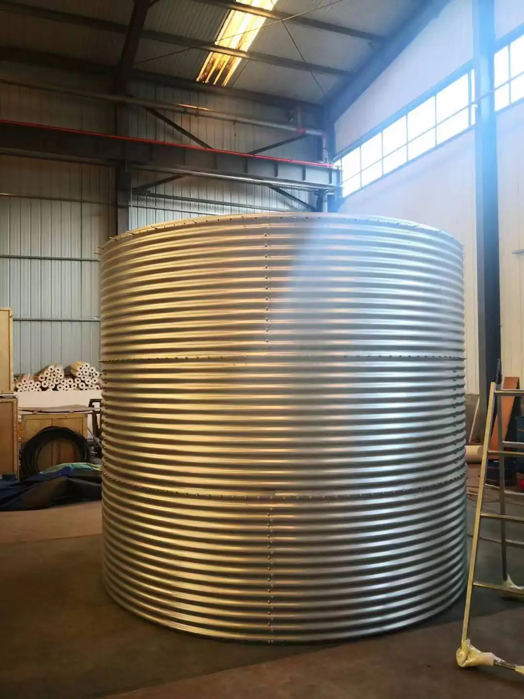 Flexible and foldable water tank tarpaulin fish tanks outdoor farming the largest plastic ponds for raising fish