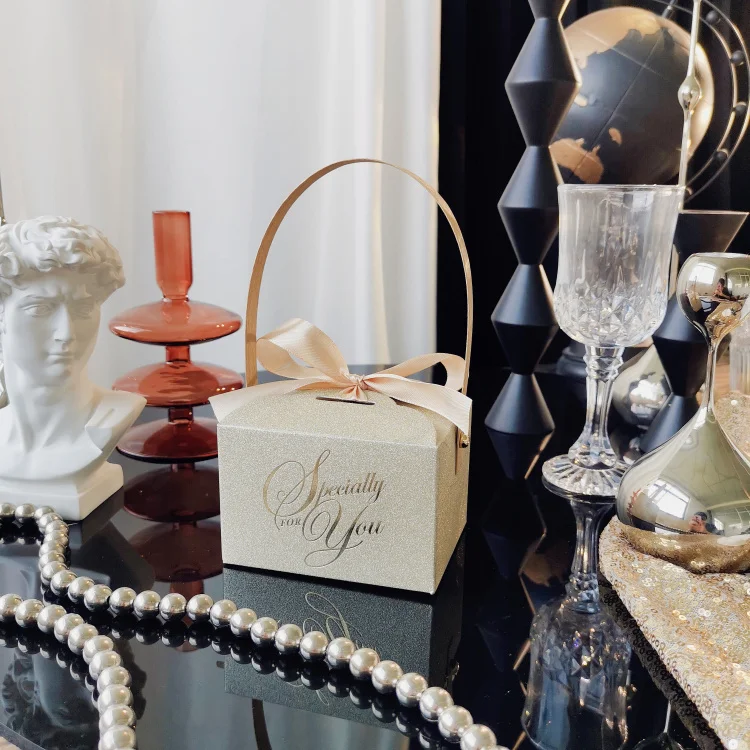 Wholesale Sweet Junction Candy Perfume Cake Luxury Magnetic Custom Logo Beauty Makeup Cosmetic Gift Packaging Wedding Boxes