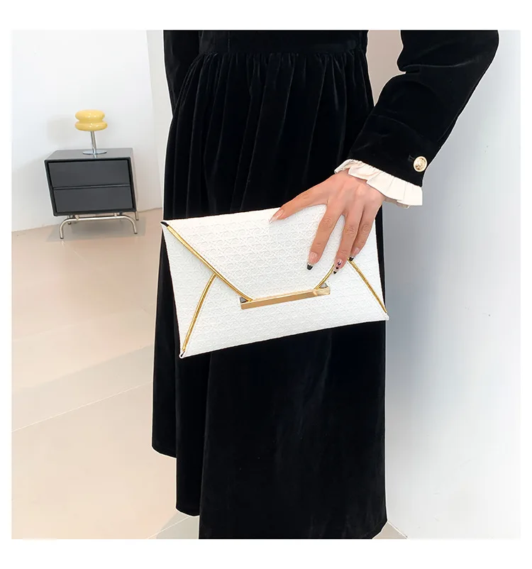 2024 New Spring Unique Fashion Wholesale Pu Leather Designer Women Envelope Bags Ladies Clutch