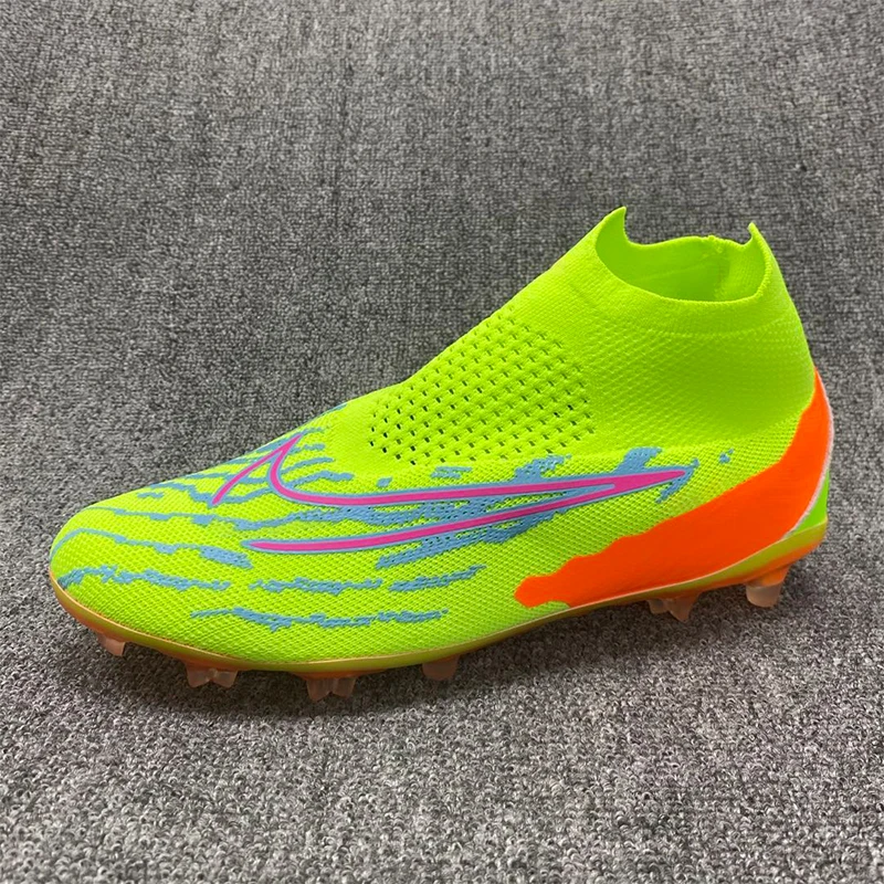 Classic Turf Indoor Men Soccer Shoes Kids Boys Outdoor Running Shoes High Ankle Spikes Football Shoes Sport Soccer Sneakers