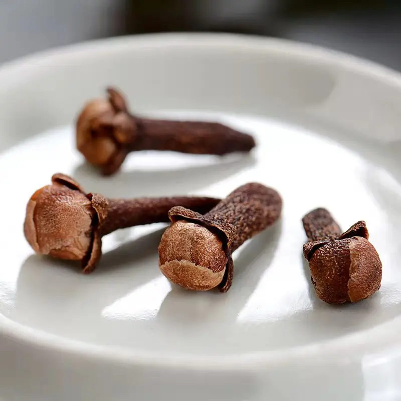 Spices Supplier Wholesales Natural Dried Whole Elongated Cloves Good Price Dry Cloves For Food