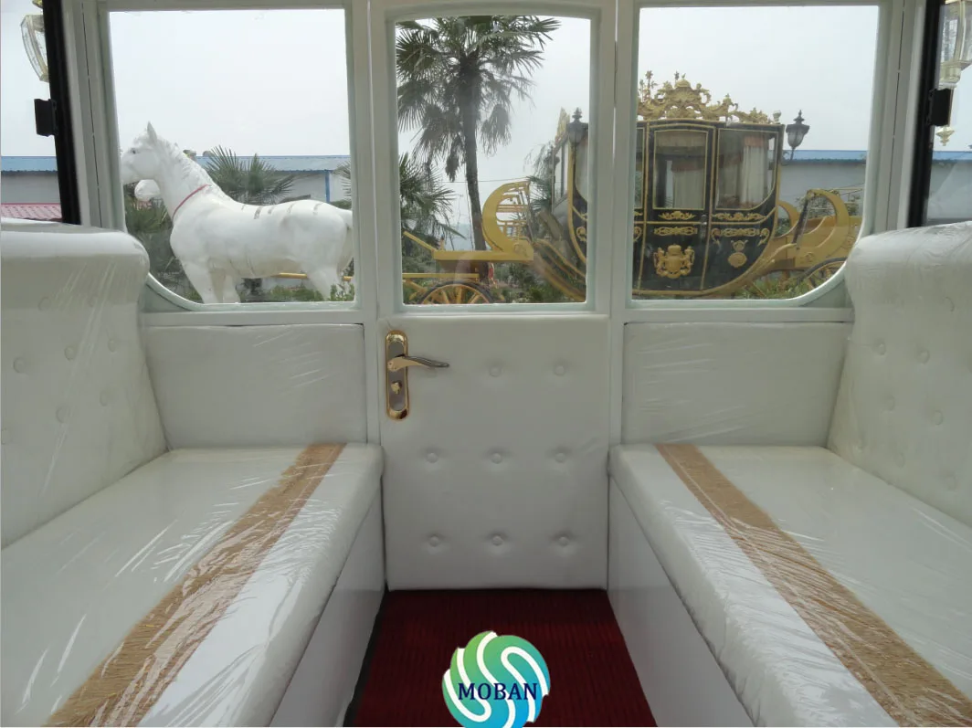 2024 New Design Factory Price Luxury Used Horse Drawn Royal Horse Carts Horse Carriages for Sale