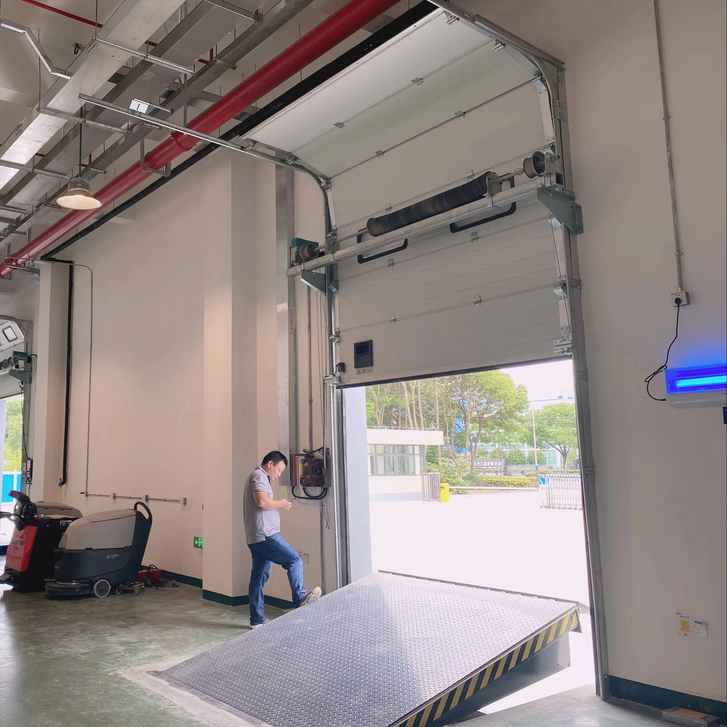 Промышленные Быстрые двери стальные пластины краскоподъемные ворота для работы