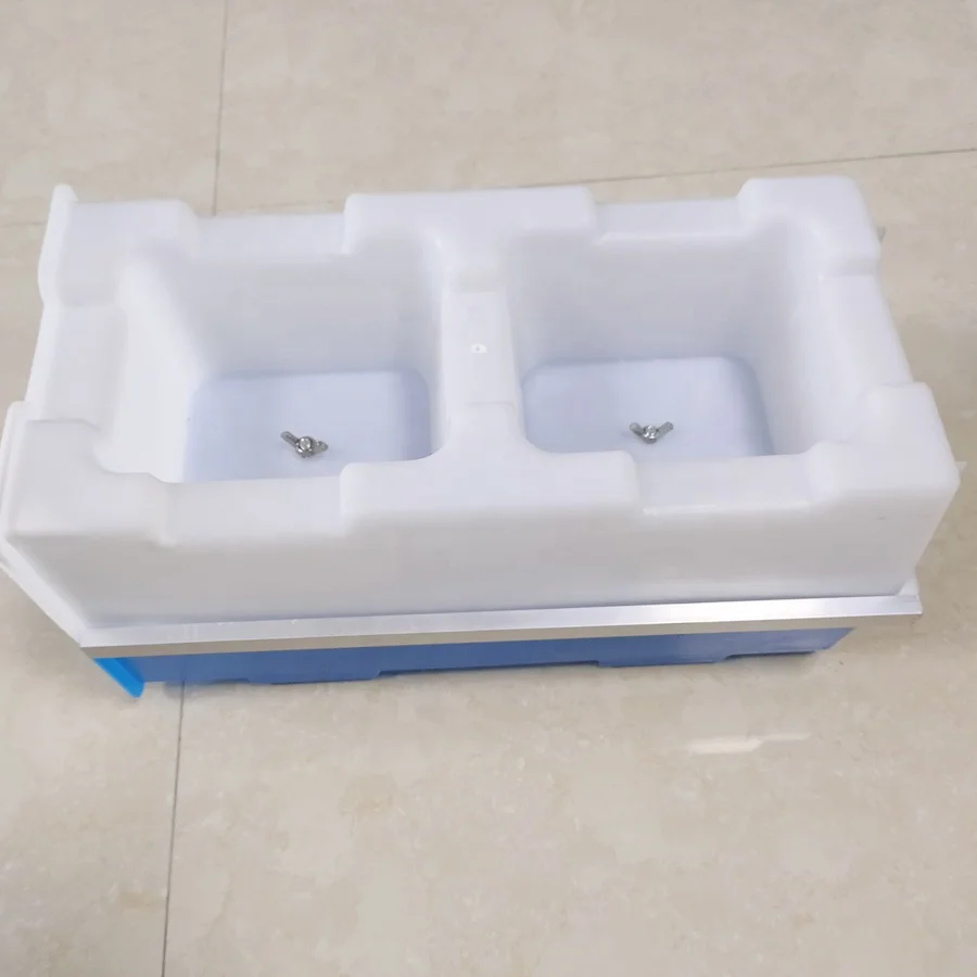 Plastic interlock mould for concrete blocks