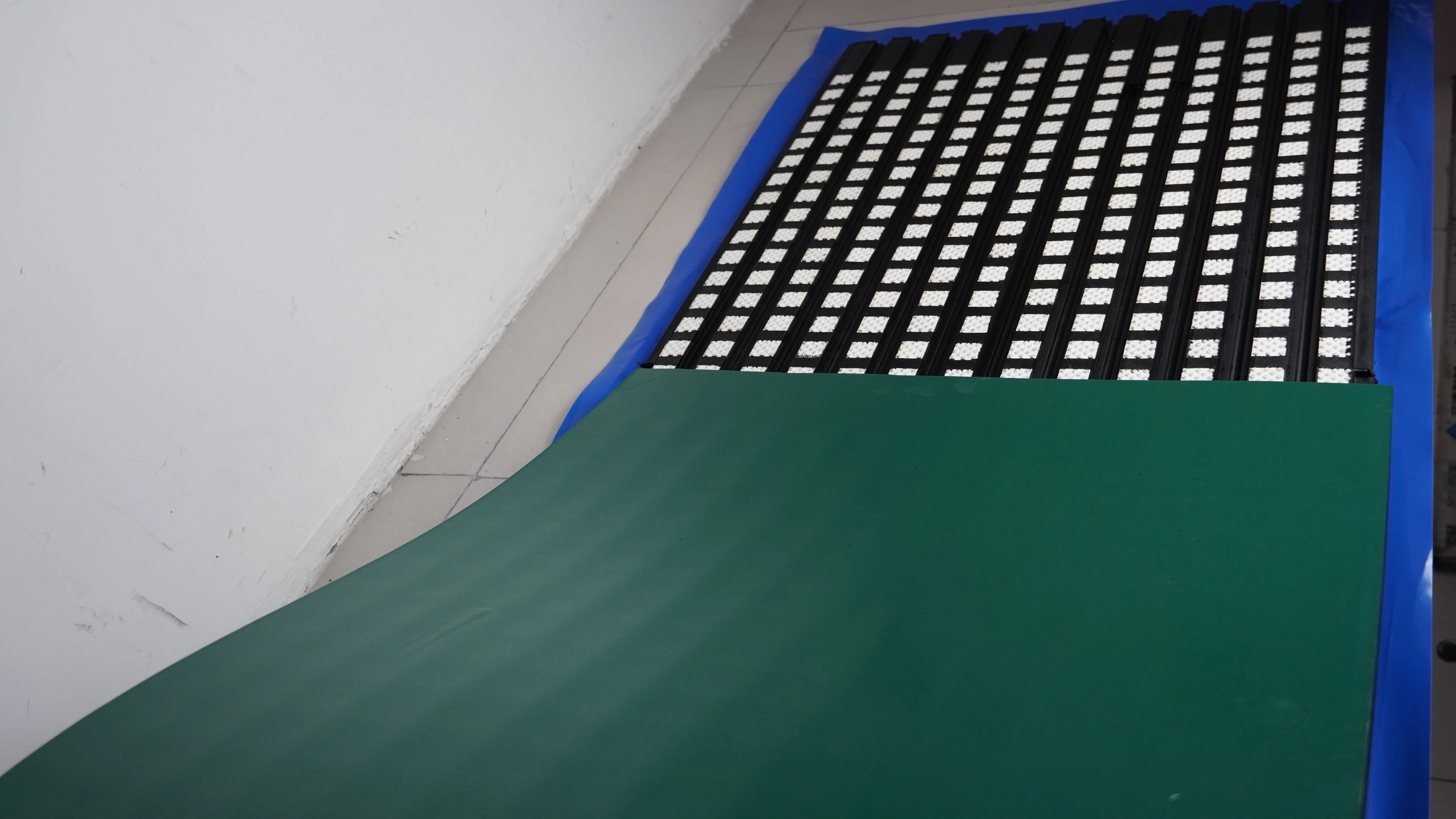 With Cn Bonding Layer  Ceramic Pulley Lagging