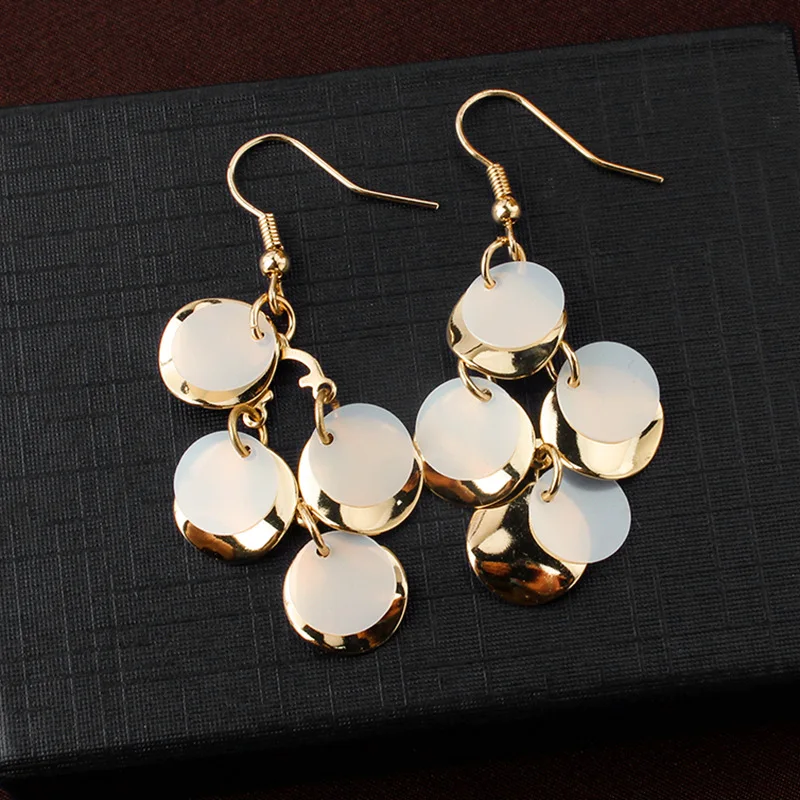 
Hot Sales Long Jewelry Geometric Shape Earrings White Pearl Hoop White Tassel Earrings Shell Women Pearl Earrings 