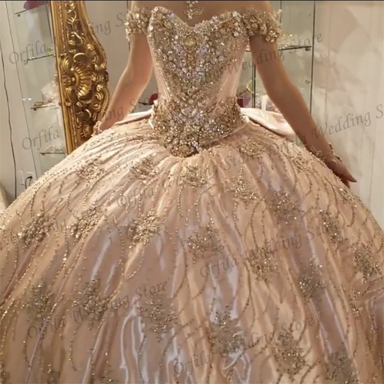 W-S1086A Off The Shoulder Quinceanera Dresses Ball Gown Sleeveless Floral Appliques Lace Handmade Flowers Sweet 15 Party Wear