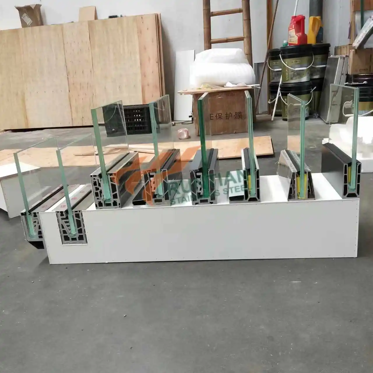 Luxury outdoor stair railing frameless balcony glass fence balustrade handrail black aluminum railing