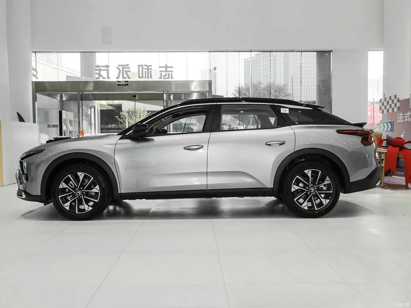Wholesale 2024 Citroen C5 X new petrol vehicle chinese dongfeng Factory High quality gasoline cars for sale