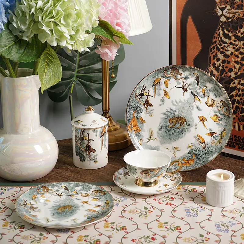 ZC European Equatorial Jungle dinnerware sets plate  cup and saucer set gold rim bone China  afternoon tea cup set