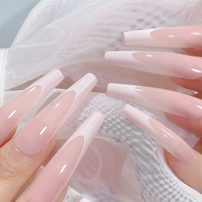 Medium-Long Wearable Nails Dreamy Purple French False Nails with Heart-Shaped Diamond Accents for Sweet Romance
