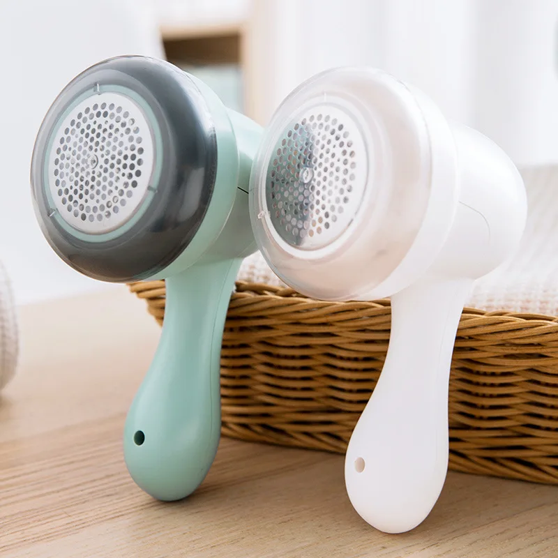 Electric Fabric Shaver USB Power with 2 Replaceable Stainless Steel Blade for Removing Sweater Fuzz Dual Protection Lint Remover