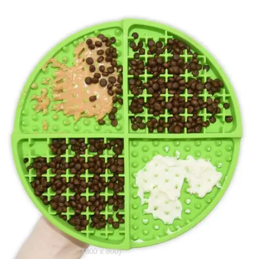 Pets Silicone Feeding Mat Slow Feeder Dog Licking Mat Interactive Puzzle Feeders