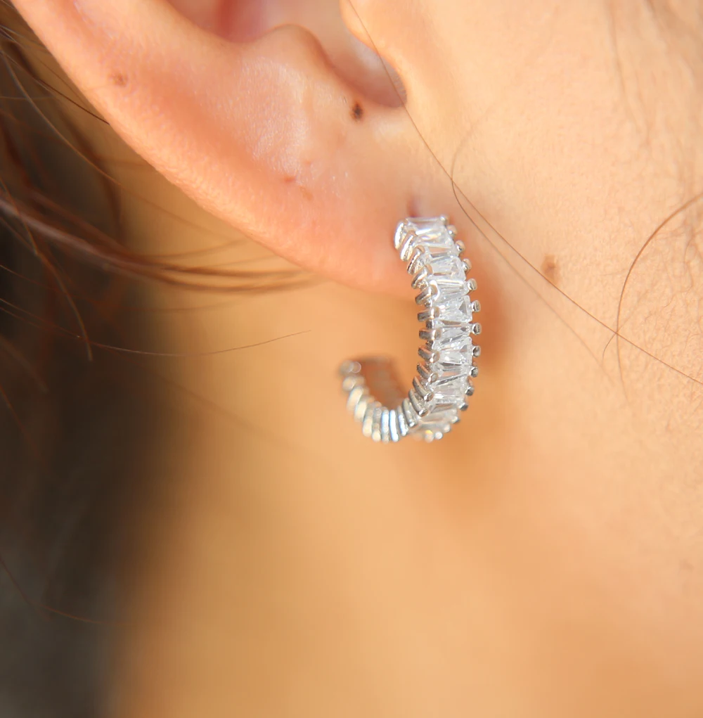 2024 high quality 5A Cubic Zirconia fashion women jewelry princess cut cz half circle hoop earring