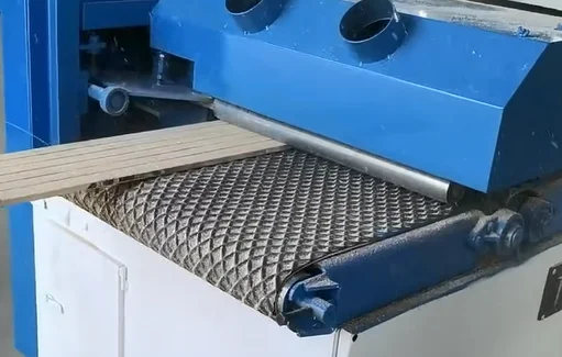 CNC Wood cutting saw Automatic Computer Cnc 300-1300mm  wood board cutting saw wood cutting chain saw