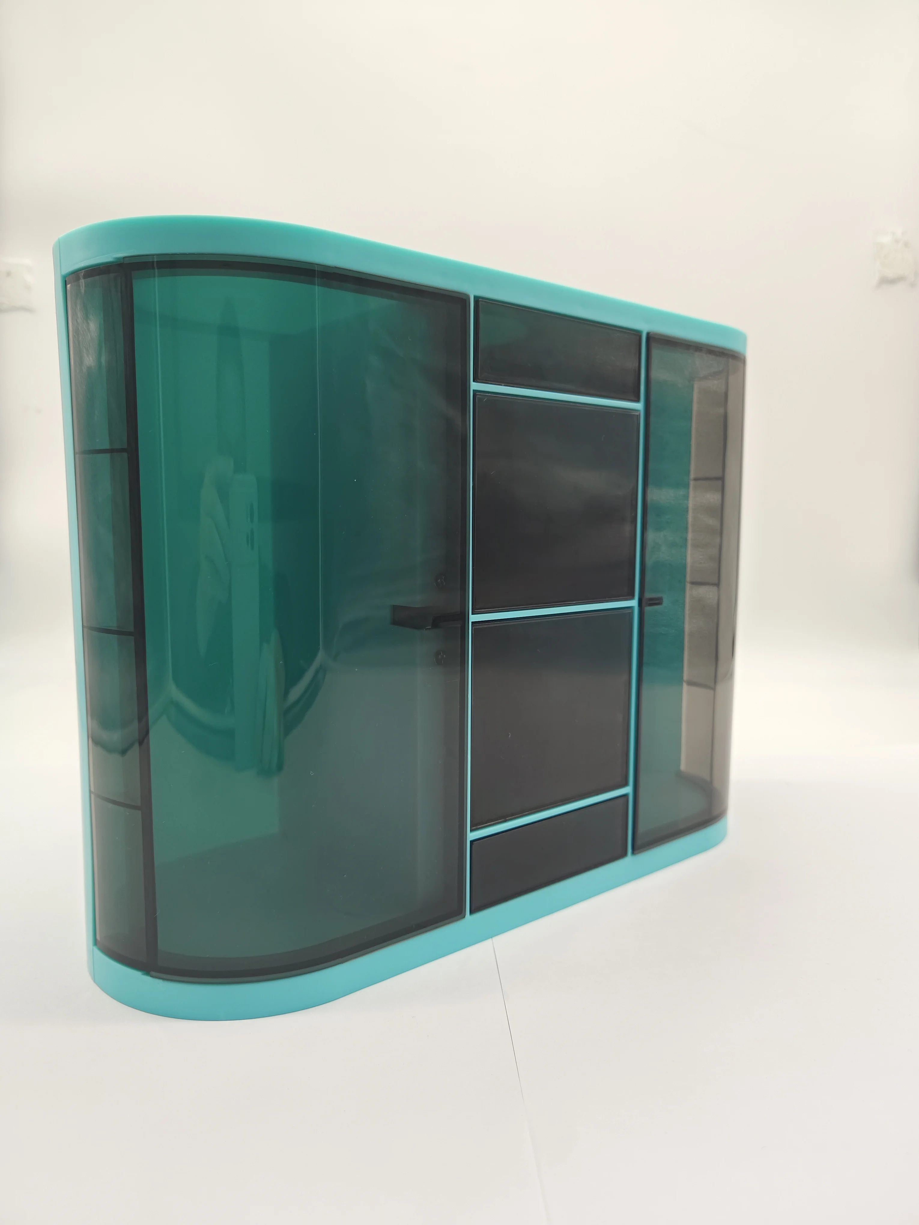 Save Space Cheap Price Small Items Drink Water Bottle Vending Machine for Hotel