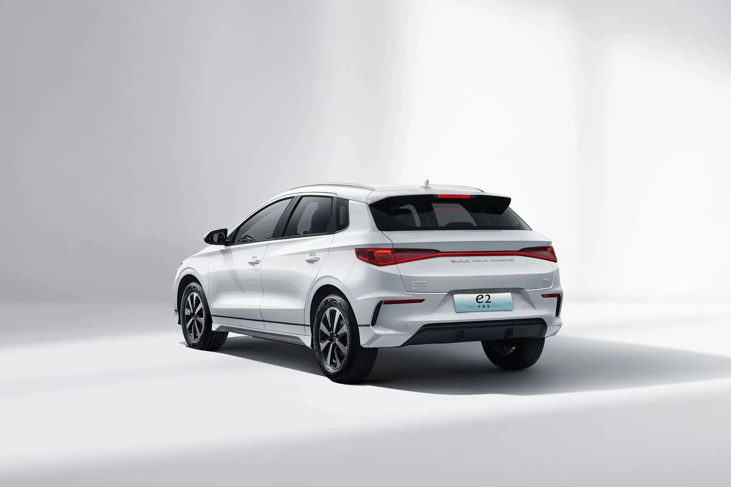 2024 Luxury Restyled EV Mini Electric Car BYD E2 405km Range Lithium Battery High Speed New Energy Vehicle Left Steering