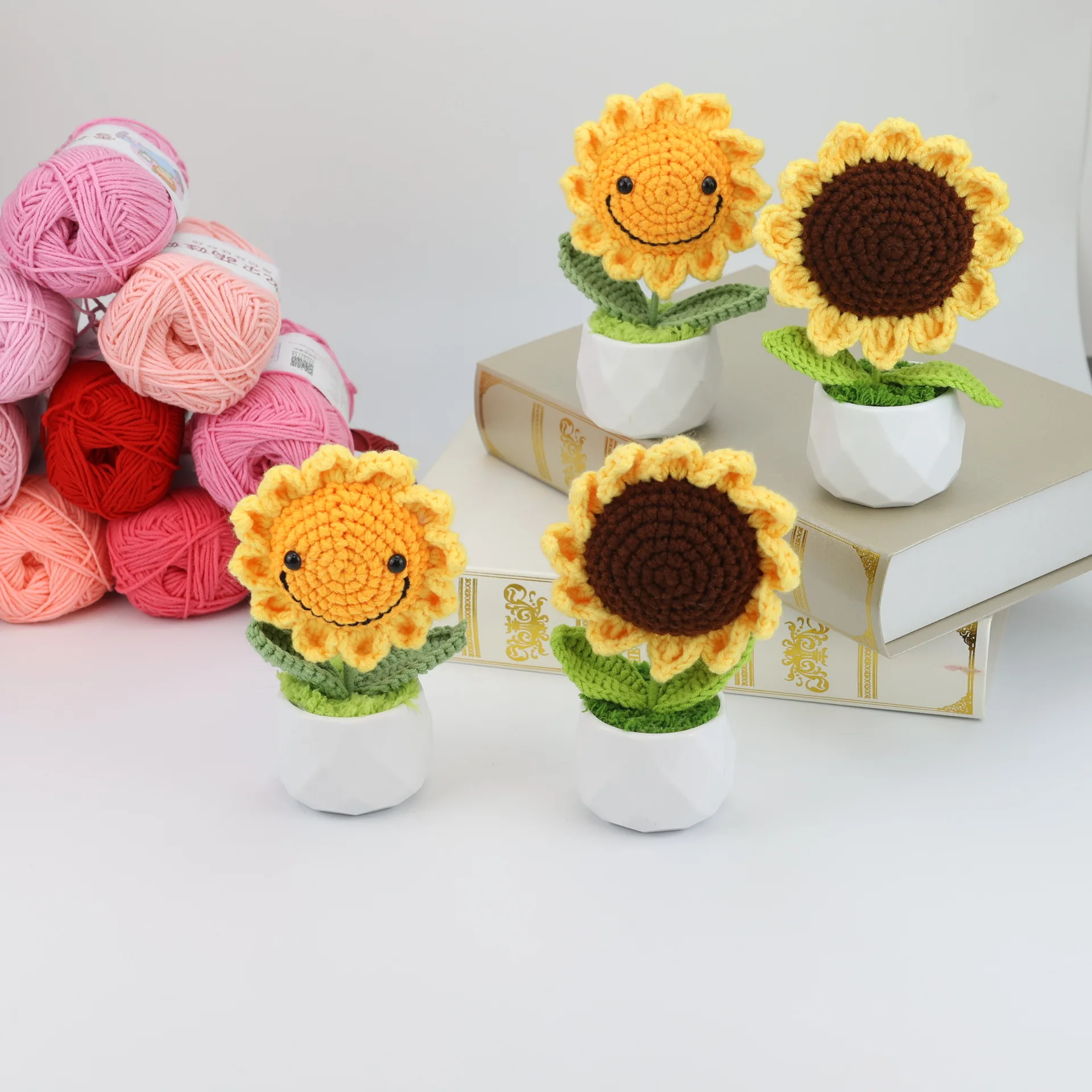 Hand Knitted Ornaments Valentine Gifts Artificial Plants Bonsai Flower Crocheted pot Crocheted Sunflower Pot