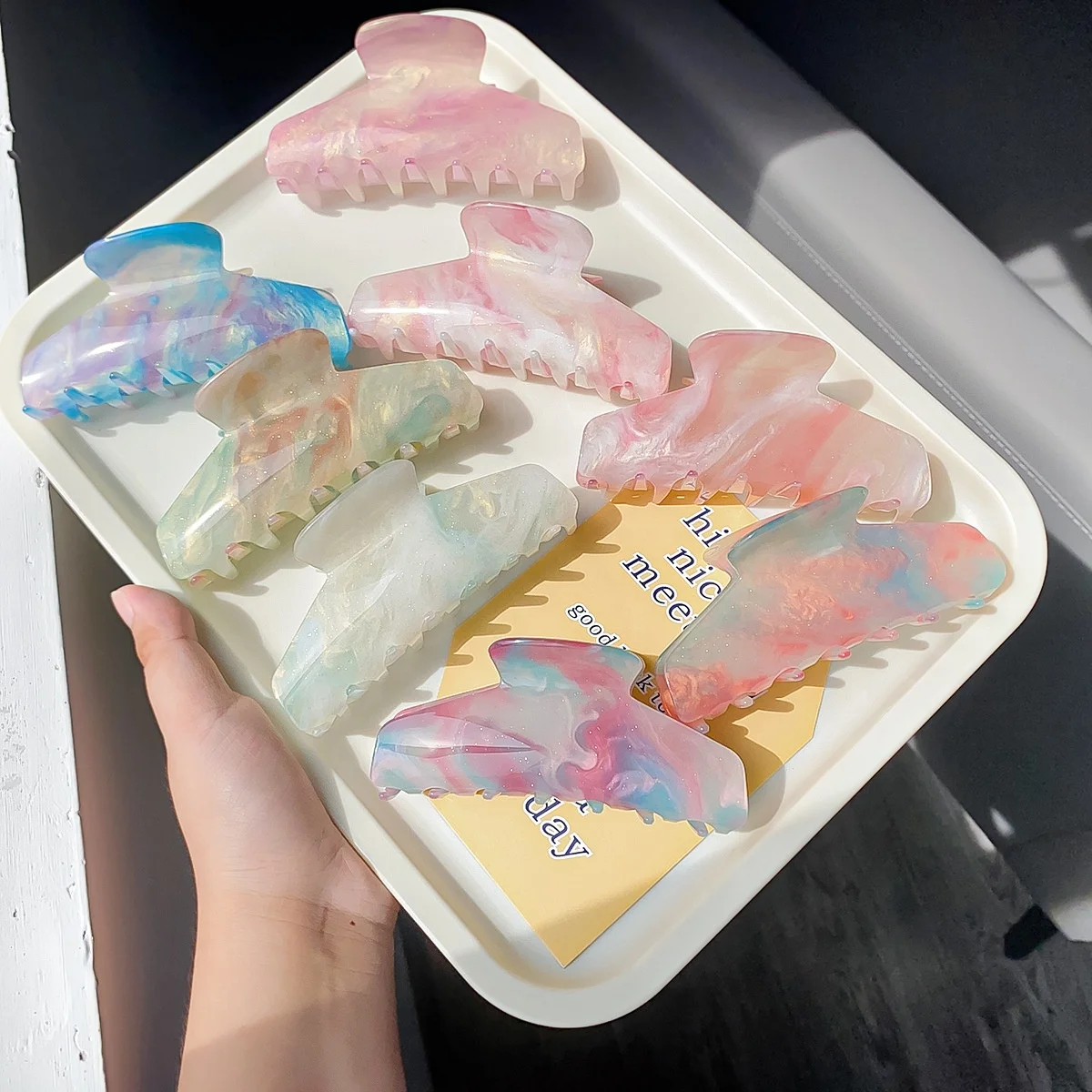 Korean 11cm Large Color Changing hair claw Clip Acrylic Girl Lady Women Sweet Elegant Pearly Lustre Clamp Clip Holder Thick Hair