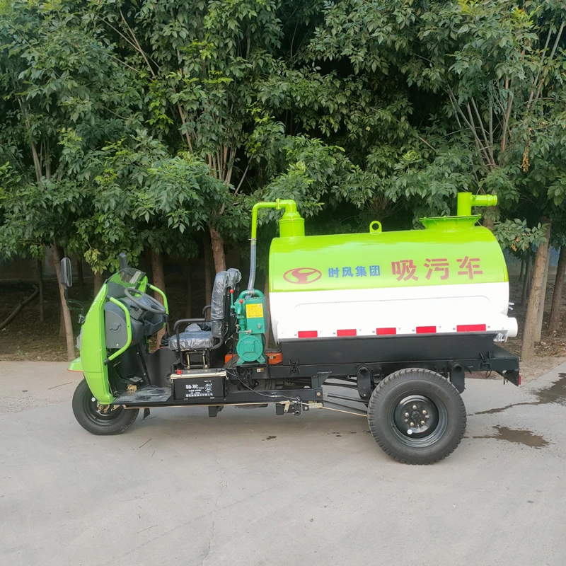 Small diesel sanitation truck,Three-wheeled sewage suction truck septic tanker, 3 cubic meters garbage collection vehicle