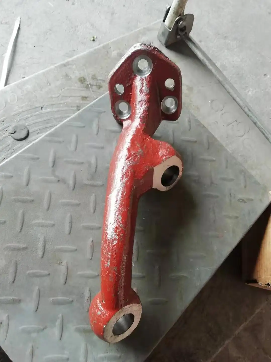 Запчасти на трактор МТЗ 80 72-2308074 Кронштейн шатуна