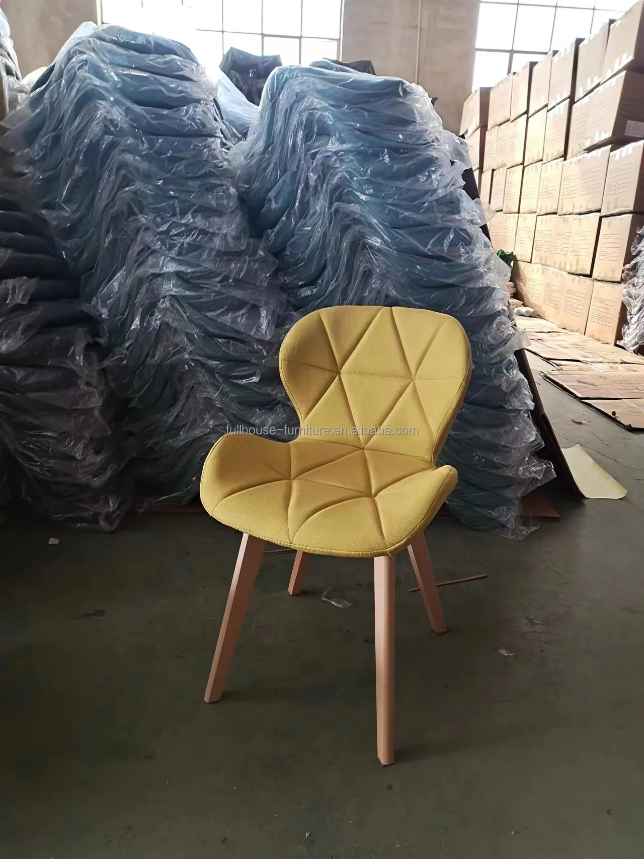 Popular Luxury Yellow Crossed Wooden Legs Dining Chair Velvet Accent Chairs Nordic Silla Fabric PU Seat Solid Wood Frame Chair