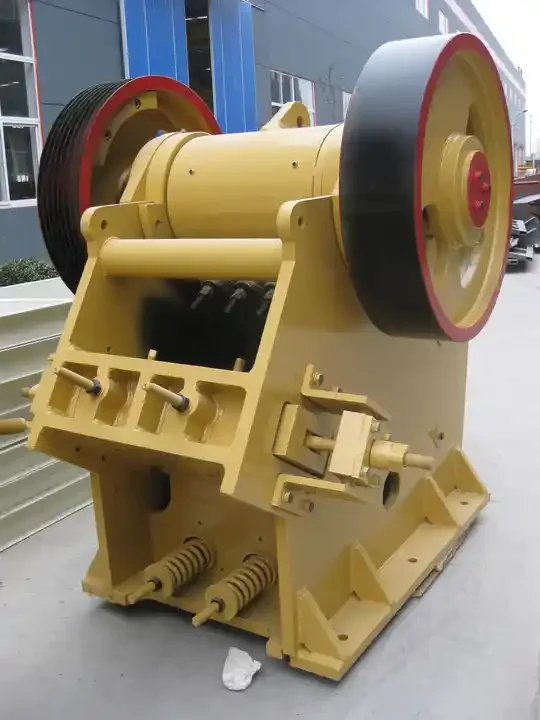 Горячая распродажа высокое качество дробилка для измельчения руды песка и камня горная машина щековая дробления