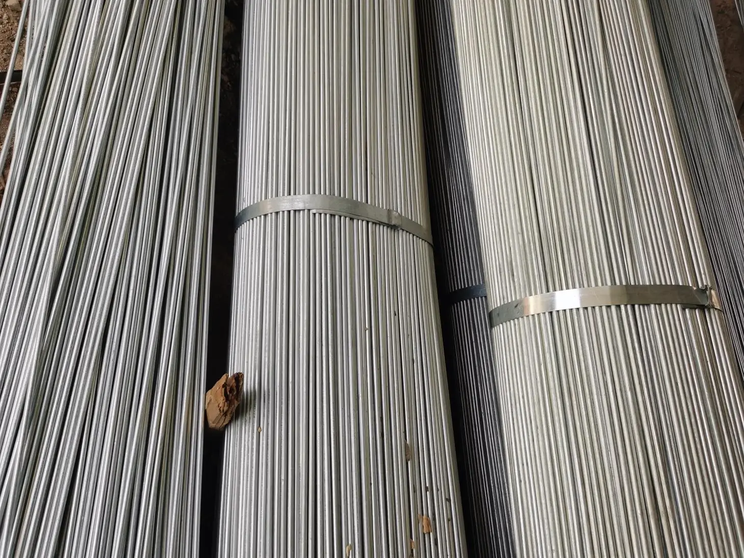 Factory Directly Supply Deformed Steel Bars/ Steel Rebars/Iron Rod For Construction Or Concrete