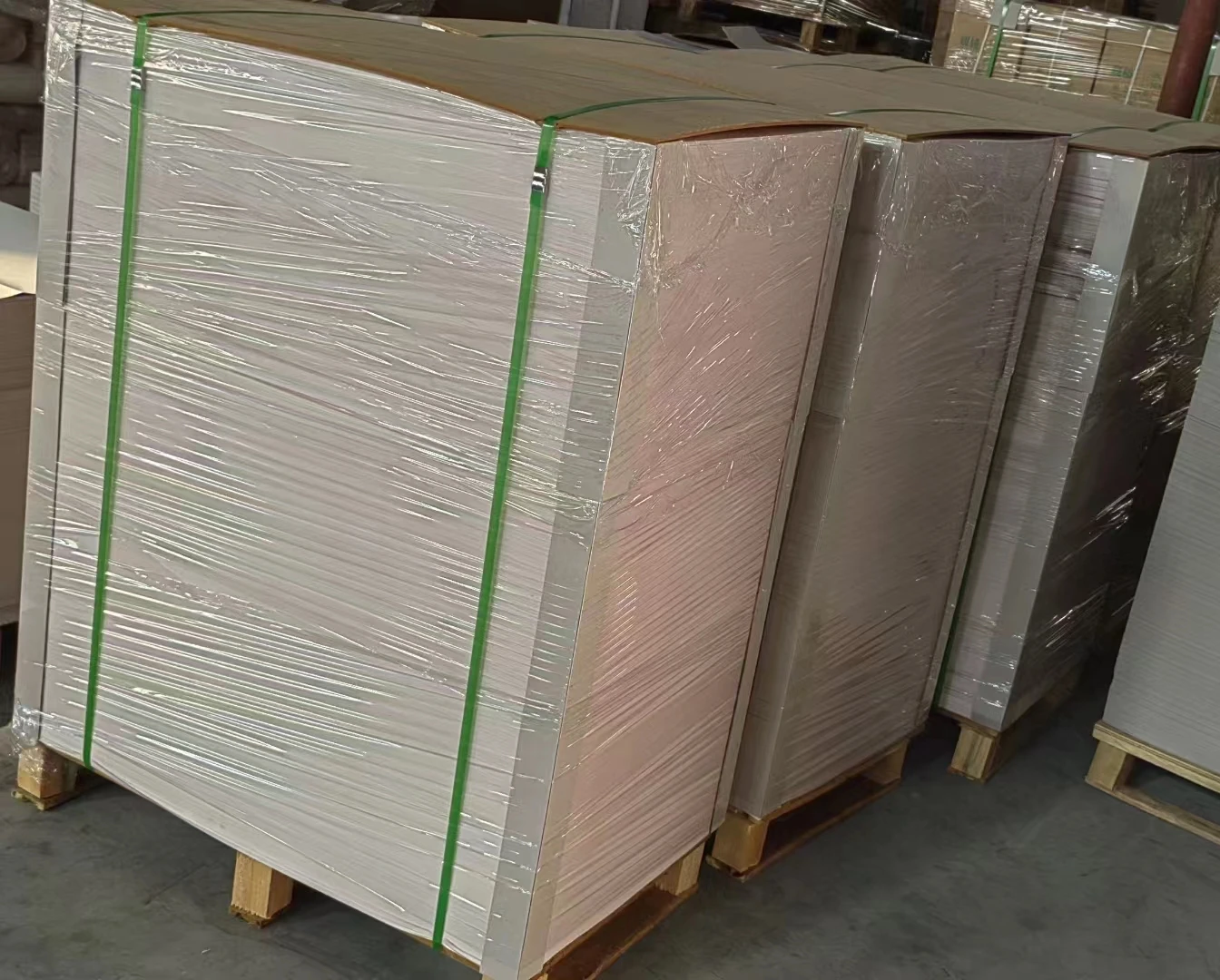QIYIN Factory Sale Virgin Wood Pulp Newsprint Paper Ream White Newsprint Paper Sheets
