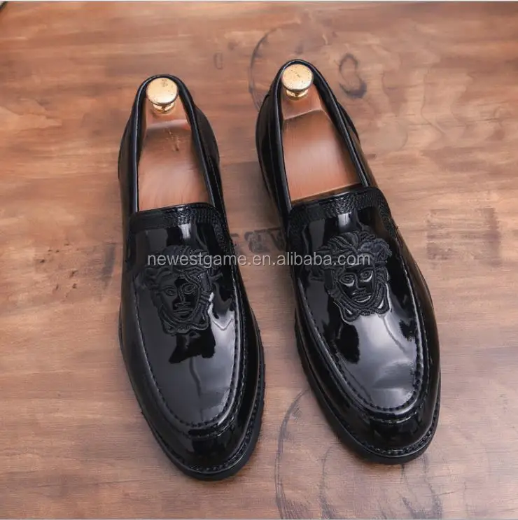 Fashion classical Style head embroidery Tassel Loafers For Men Most Popular Mens dress Loafer leather Shoes big size 45 46 47