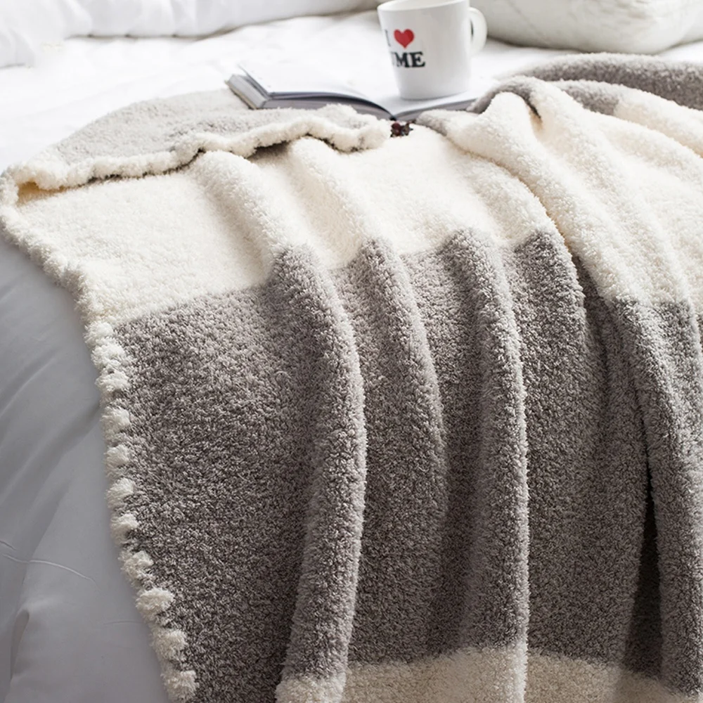 
custom adult super soft 100% polyester office sofa warming plush flannel throw blanket for winter 