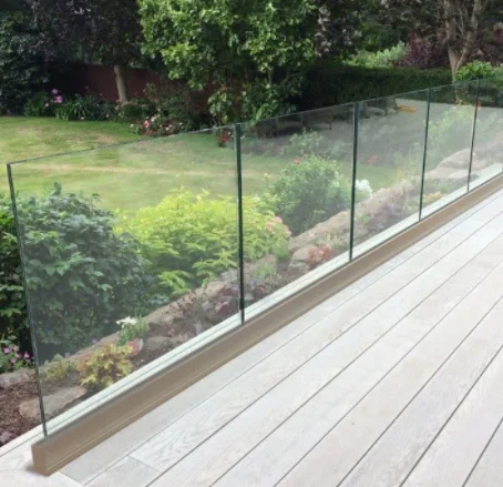 YL safety  balcony stainless steel railing metal balustrade with frameless railing glass railing system
