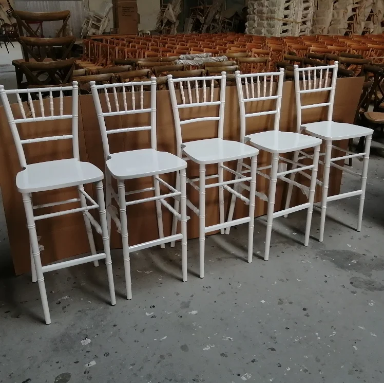 China Wholesale Ready to Ship Adult White Color Wooden Tiffany Chairs Chiavari Chairs for Events Weddings