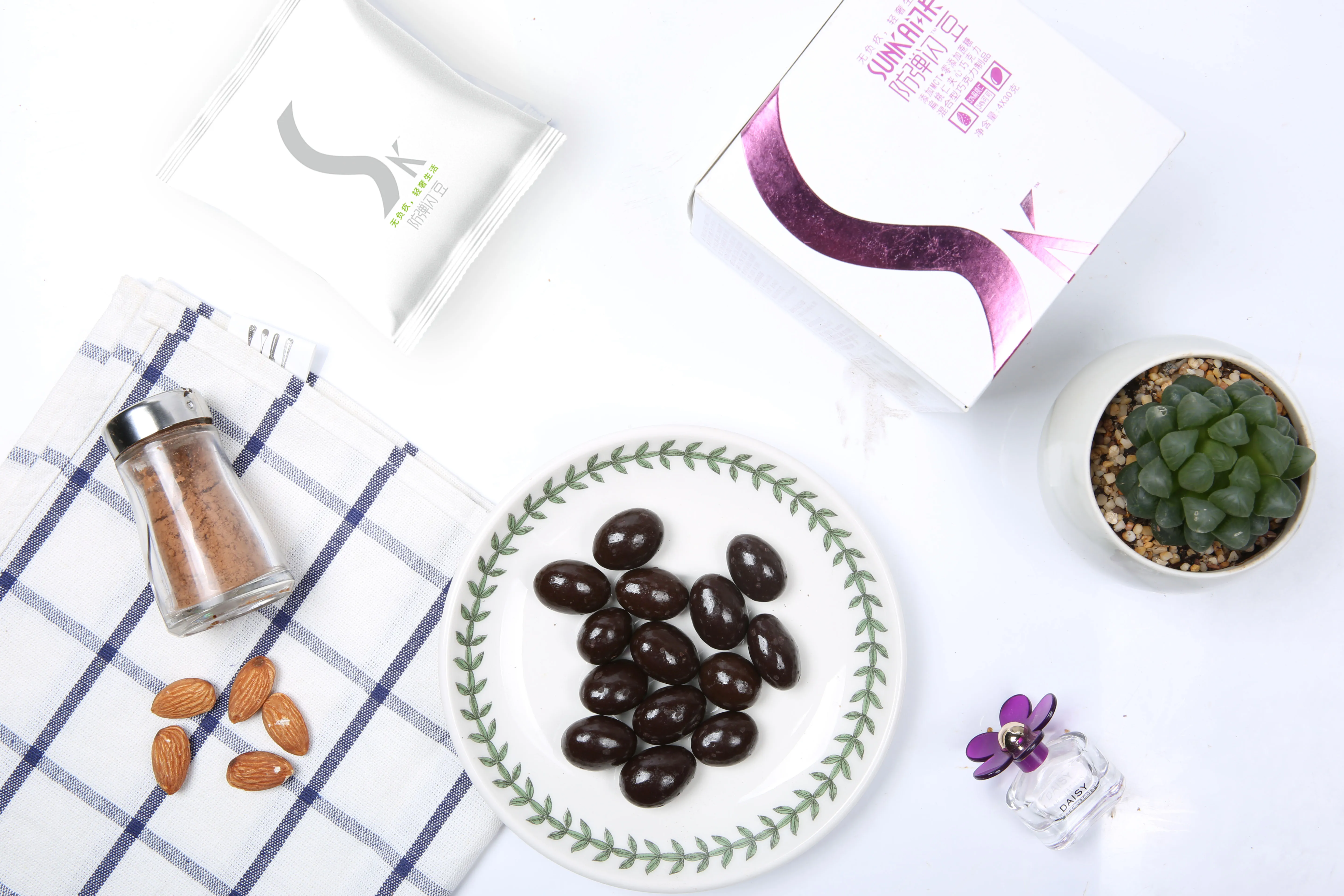 Wholesale Sugar-free Gluten Free Dark Chocolate Cocoa Almonds beans