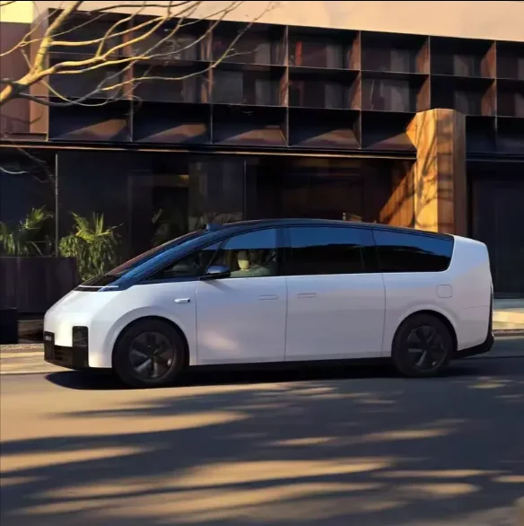 2024 Lixiang MEGA Ev Auto 7-Sitzer Luxus-MTV Li Xiang Mega Idea 4WD Neuwagen reines Elektrofahrzeug для продажи