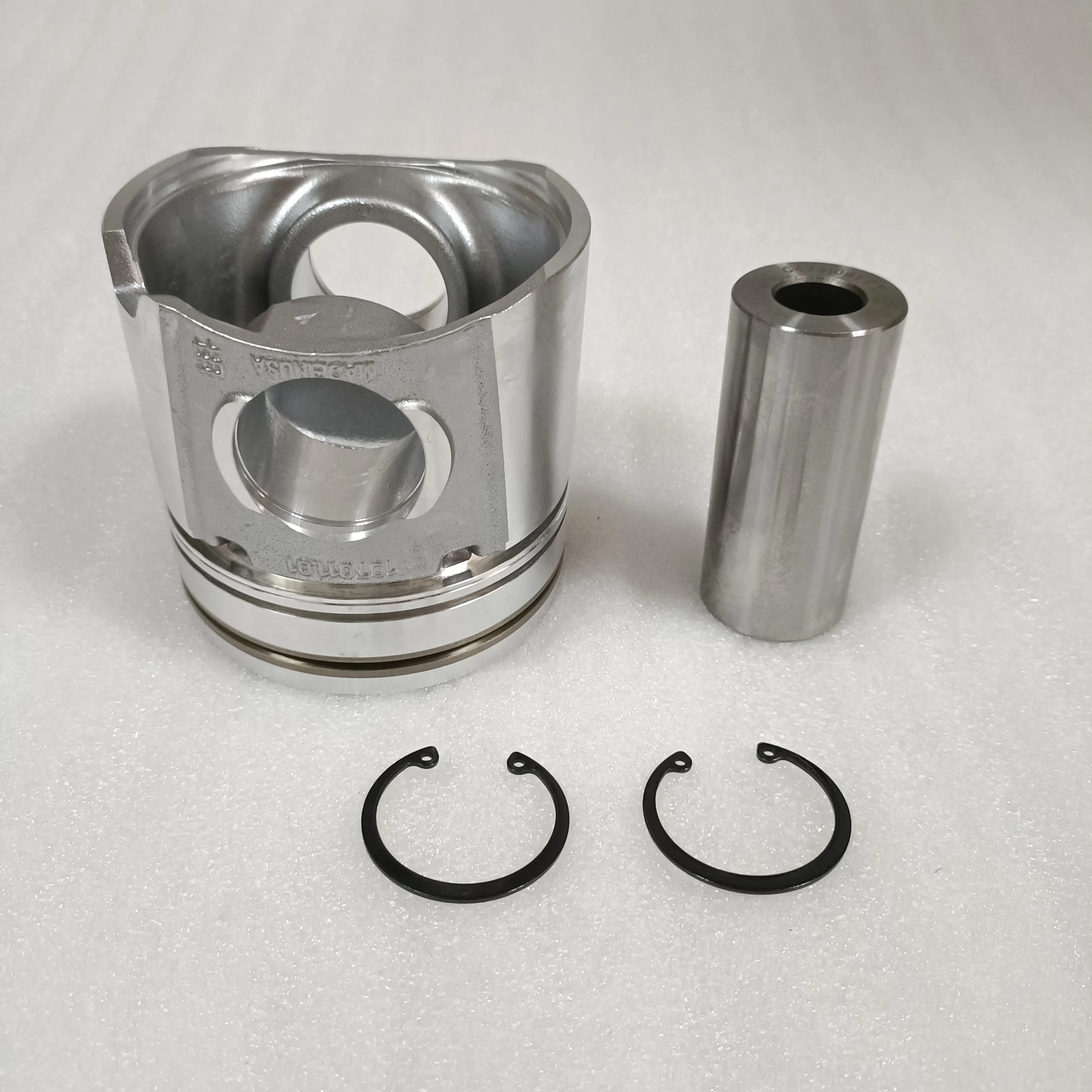 Factory supply ISDE QSB6.7 Diesel Engine Parts Piston kit 4376116