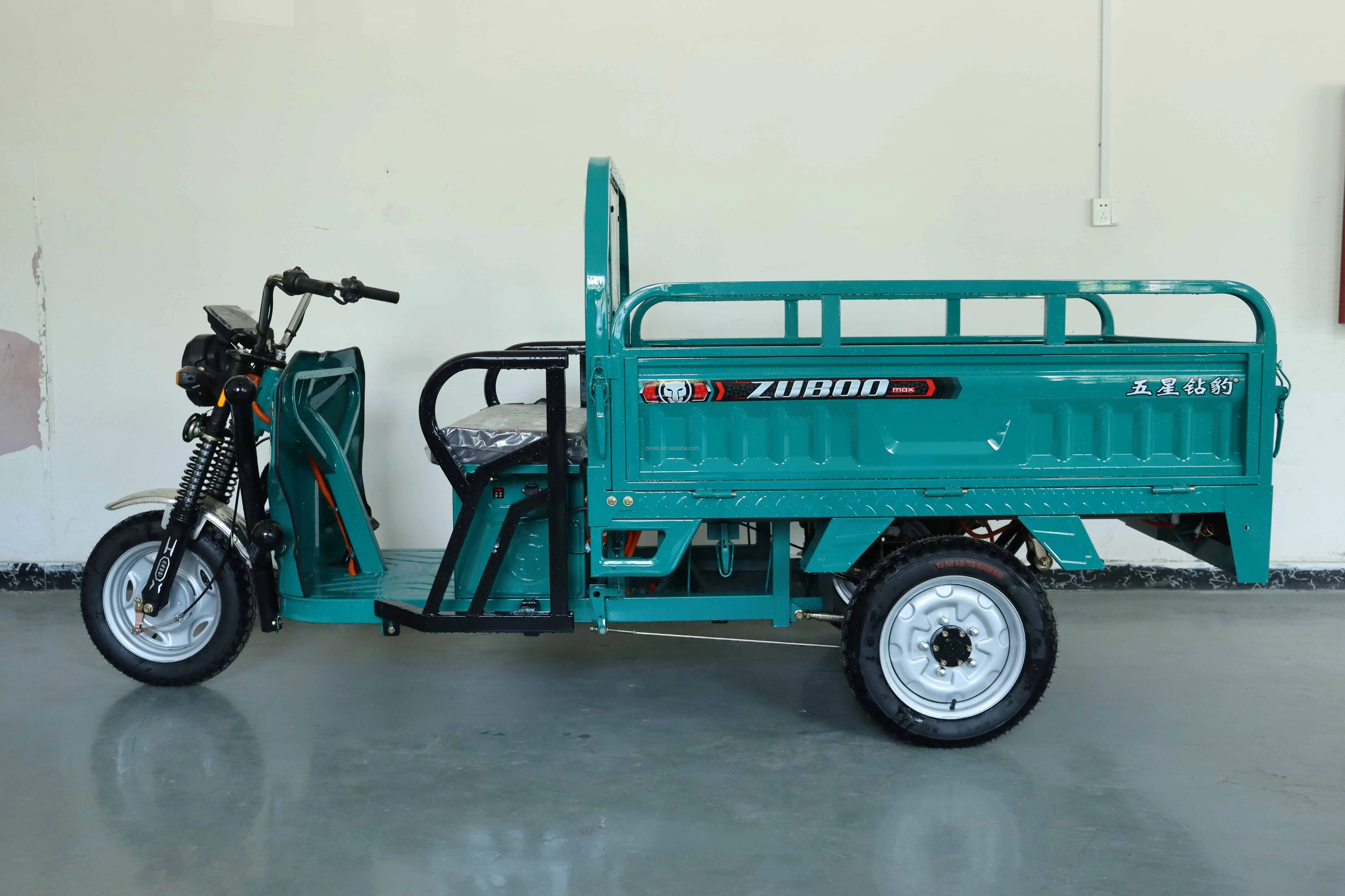 Hot-Selling Electric Tricycle 1.5 Meters Widened Integrated Rear Axle External Spring Shock Absorption  For Cargo Tricycle