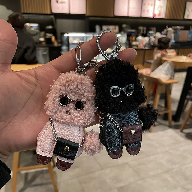Luxury Designer Key chain Leather AccessoriesKey Ring Charm Women Bag Keychain Cute Fluffy For Women Pompom Metal Keyring