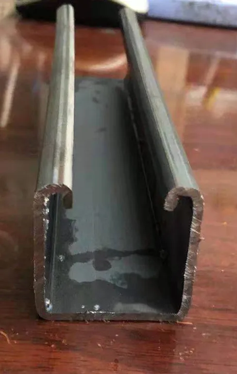 Черная стальная простая Unistrut C канал 41 2,5 толщина дешевая цена