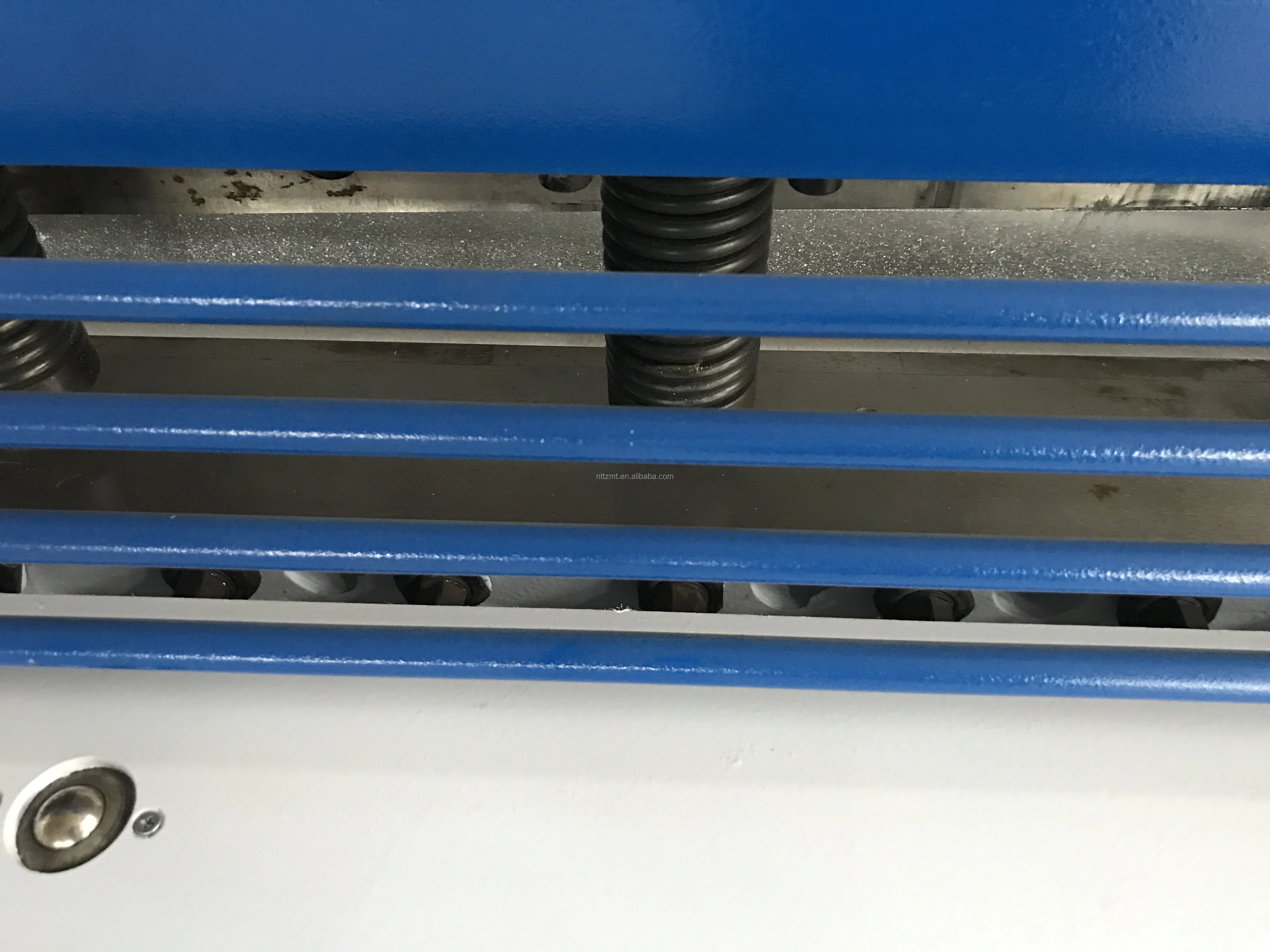 Cnc Hydraulic Shearing Machine For Cutting Stainless Steel And Mid Steel With Factory Better Price