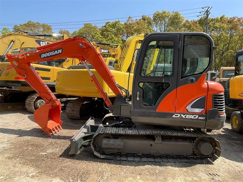 Used Doosan DX60 excavator used Doosan DX60 DX55 mini excavators Doosan DX60 crawler excavator for sale
