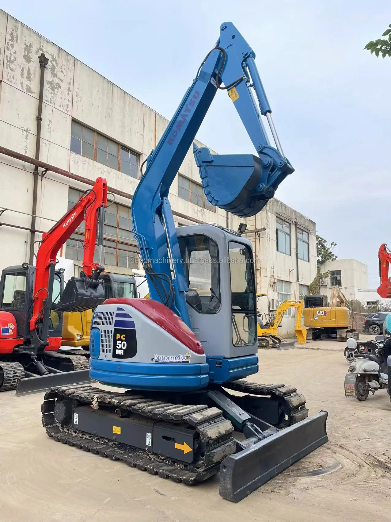 Komatsu PC30 Good Condition and Discounted Price CAT 50 220 China High-quality Second-hand Excavator for Sale