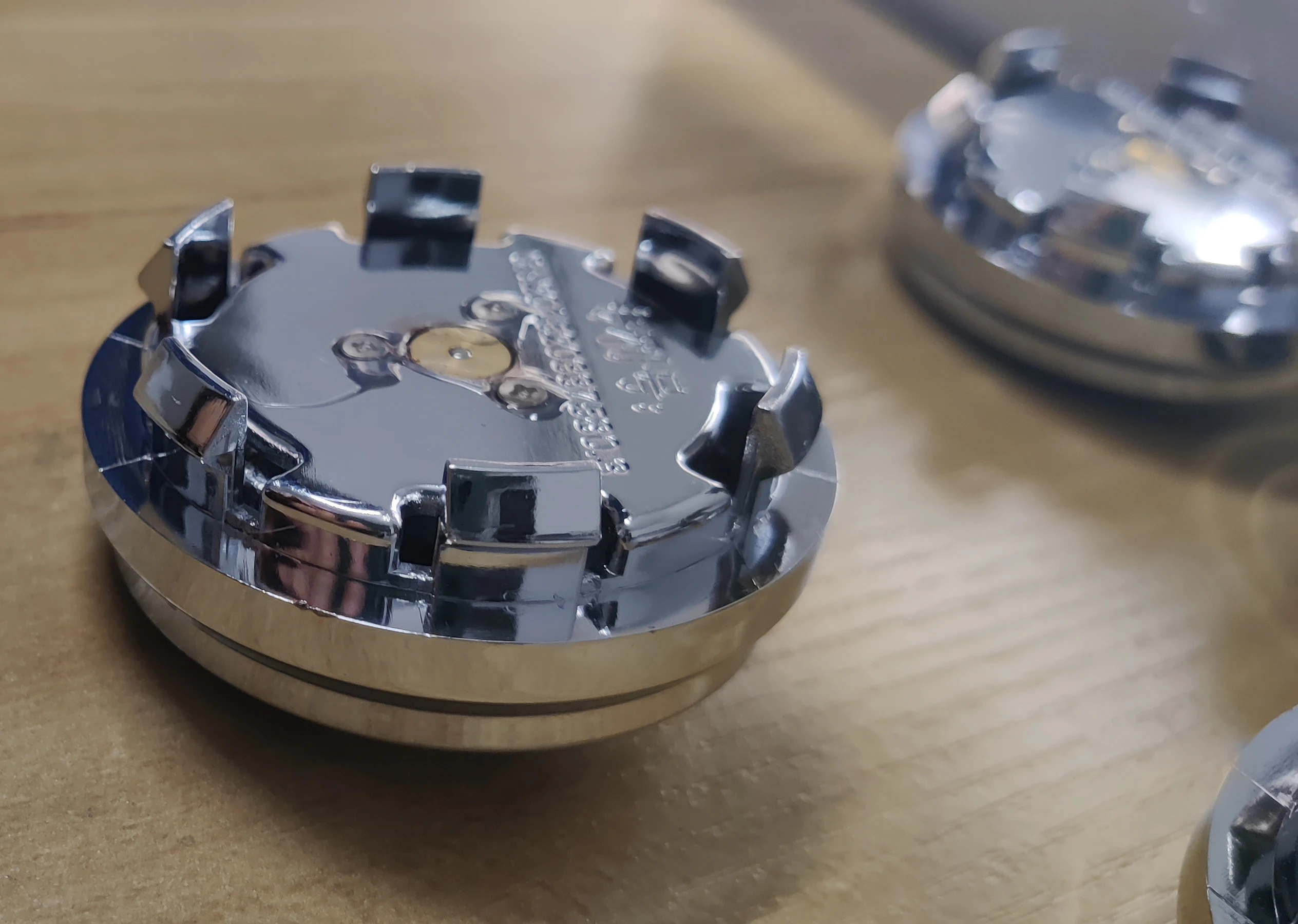 Car magnetic suspended wheel lamp LED luminous tire wheel cover special car lamp