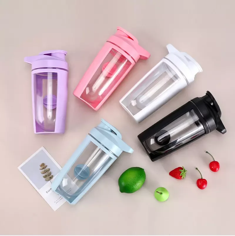 New design 500ml Portable Plastic Water Bottle Shake Cup Fitness Sports bottles Cup With a Scale