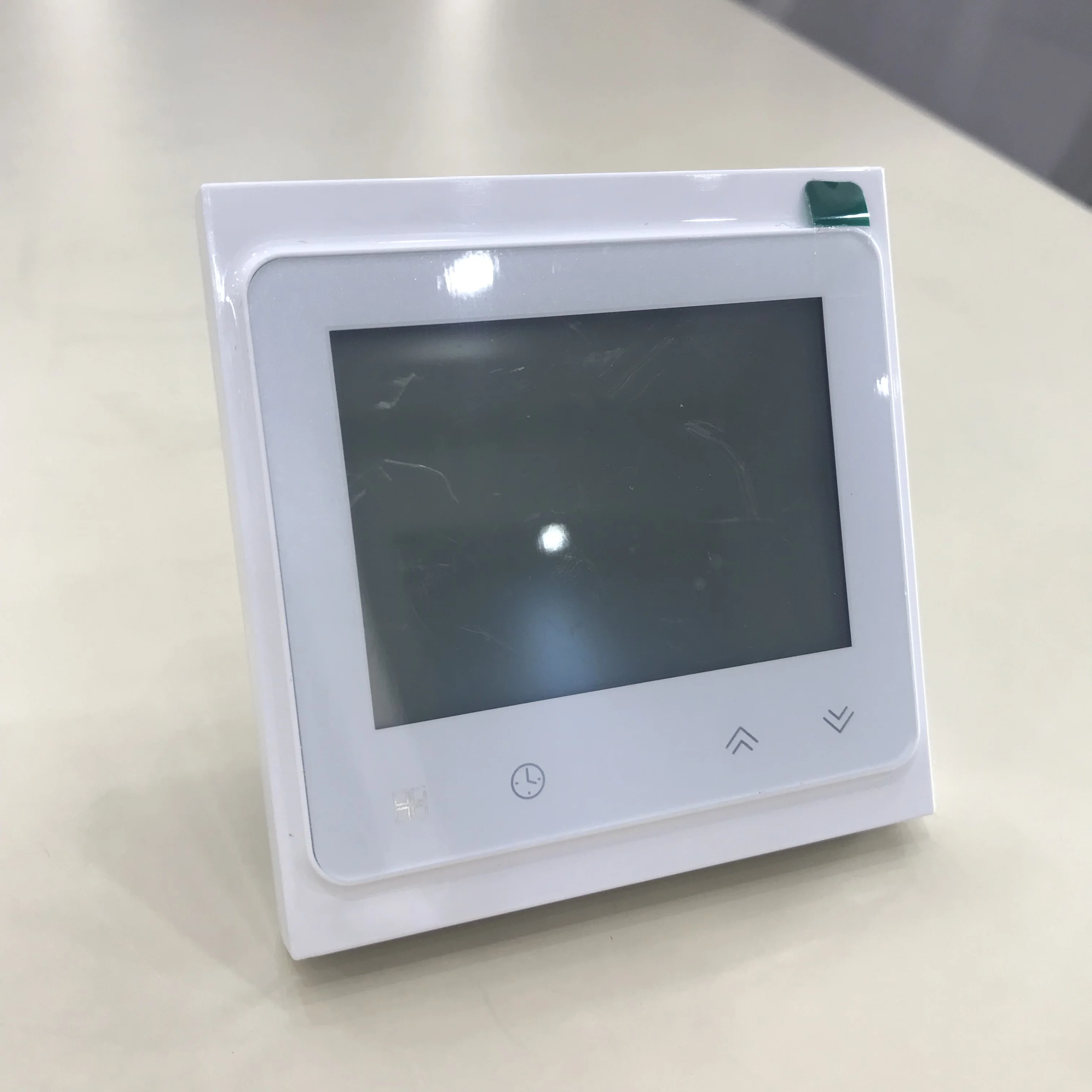 Digital Room Thermostat Intelligent WIFI Temperature Controller For Floor Hot Water System And Radiotor