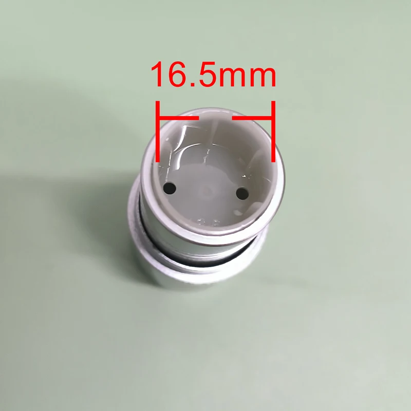 M104 White deodorant container 8g 10g big capacity round foundation concealer stick tube lip blam for cosmetic packaging