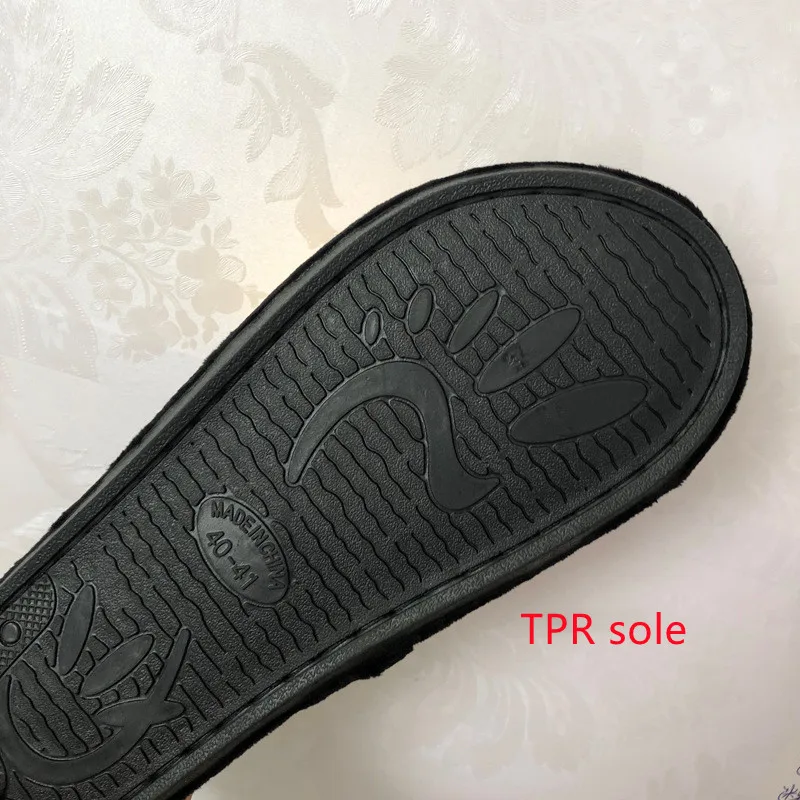 Wholesale fuzzy girls designer inspired slippers fur slippers slippers for ladies