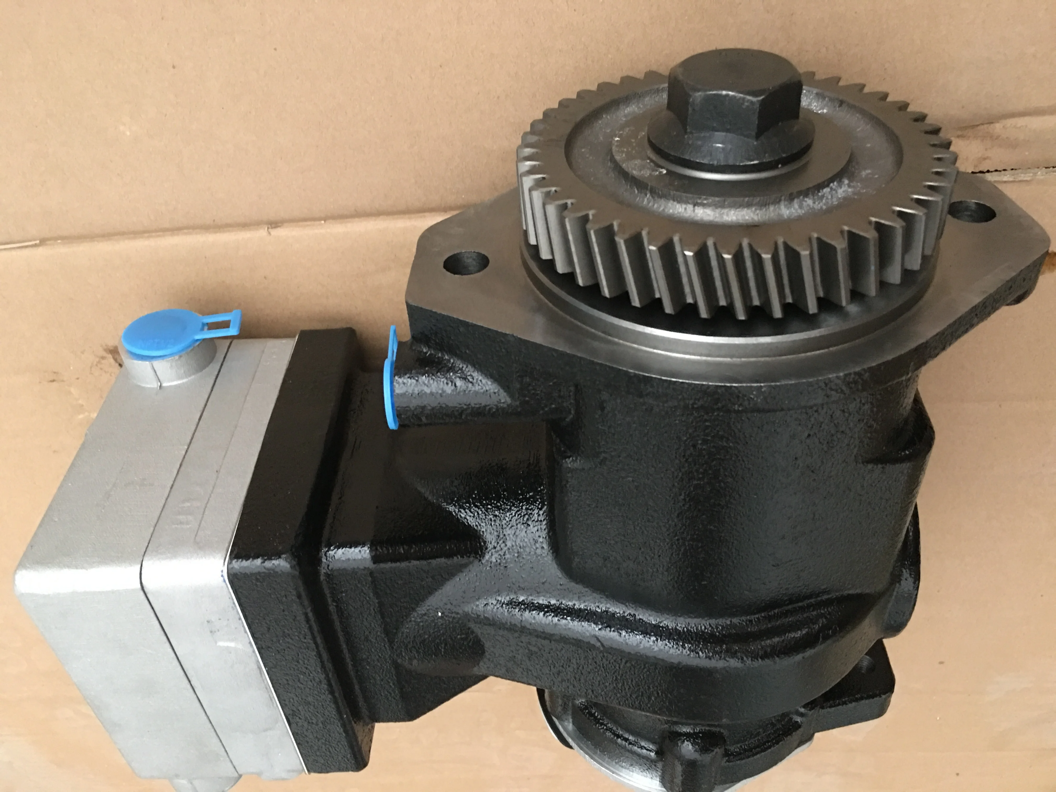 Genuine Machinery Parts 6CT8.3 Diesel Engine Air Compressor 4929623